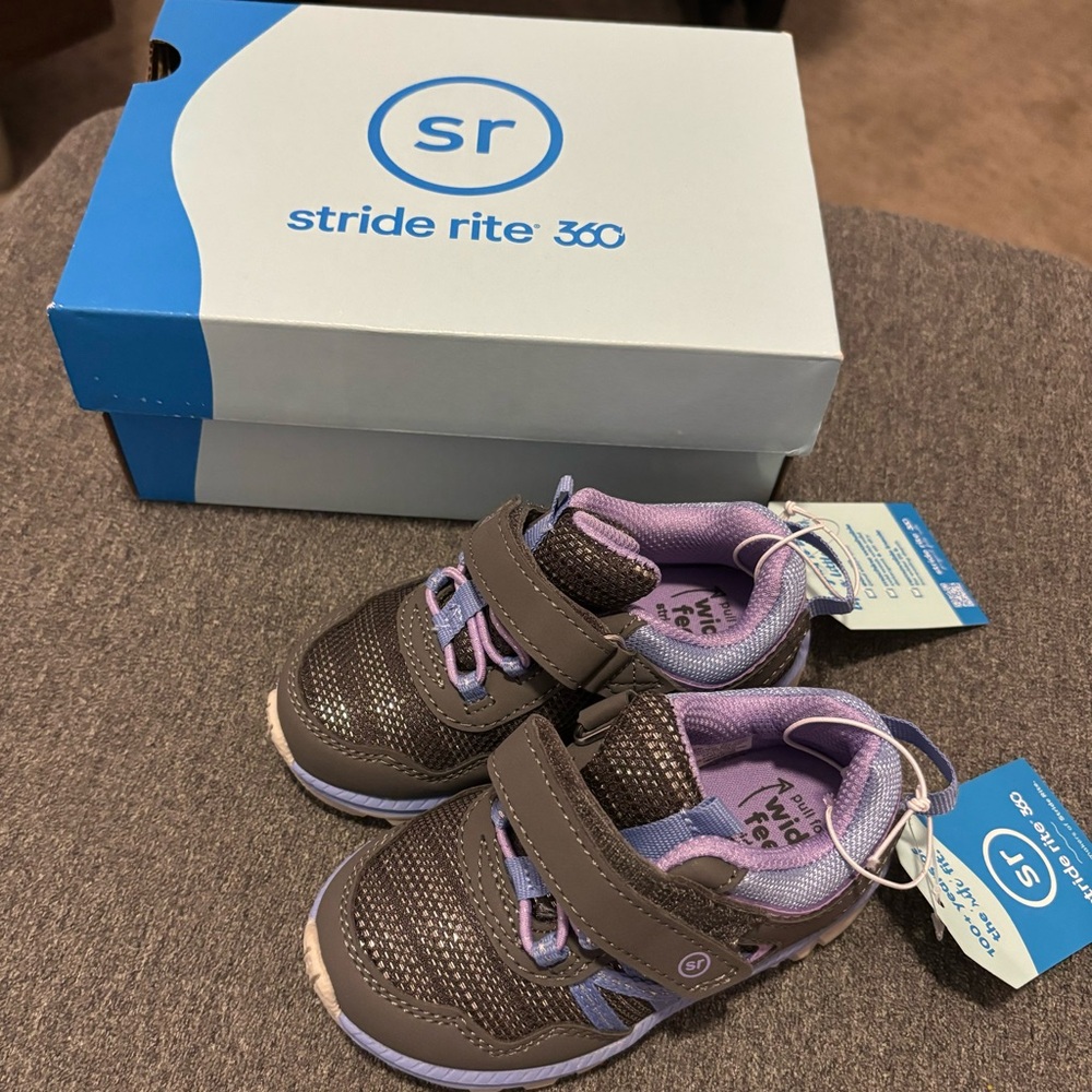 Stride Rite Girls Sneakers Size 6 NEW